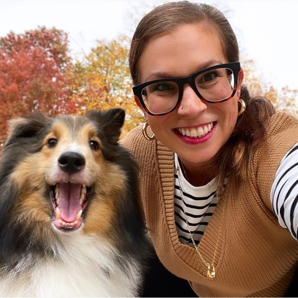 Meet your Posher, Kelsey - Picture 1 of 2